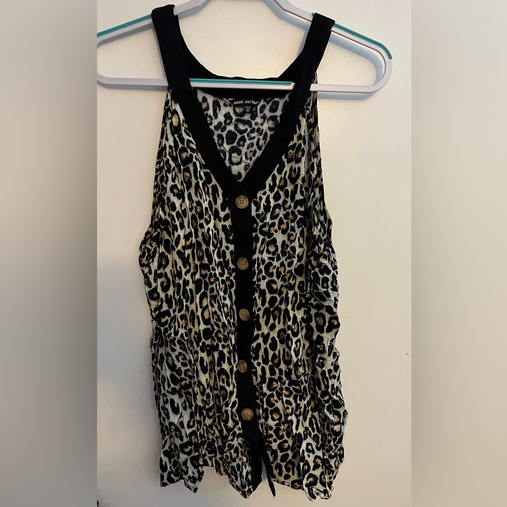 Animal Print Sleeveless Shirt with Buttons
